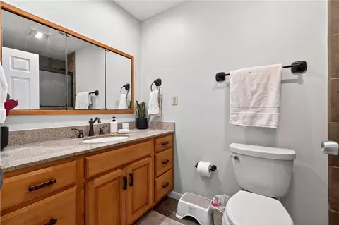 Bath - 4333 Appleton Pl, Kettering, OH 45440 photo 3 of 5