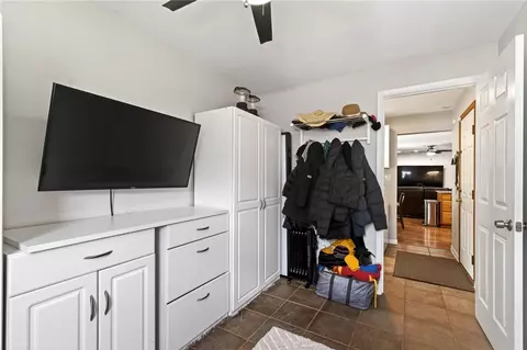 Entry Way - 4333 Appleton Pl, Kettering, OH 45440 photo 2 of 2