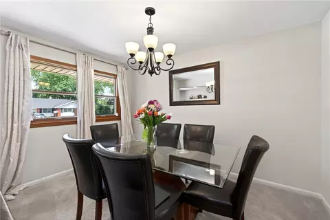 Dining - 4333 Appleton Pl, Kettering, OH 45440 photo 1 of 4