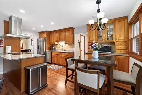 Kitchen - 4333 Appleton Pl, Kettering, OH 45440 photo 7 of 8