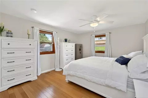 Bedroom - 4333 Appleton Pl, Kettering, OH 45440 photo 1 of 7