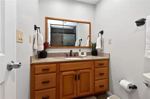 Bath - 4333 Appleton Pl, Kettering, OH 45440 photo 5 of 5