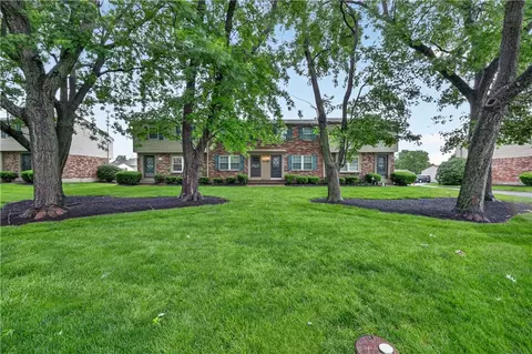 107 Marco Ln #11, Washington Township, OH 45458
