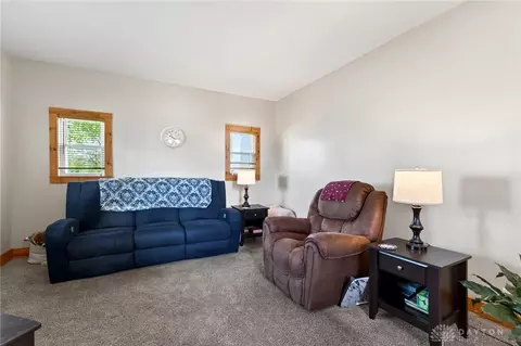 Living - 134 E 1st St, Springfield, OH 45504 photo 2 of 2