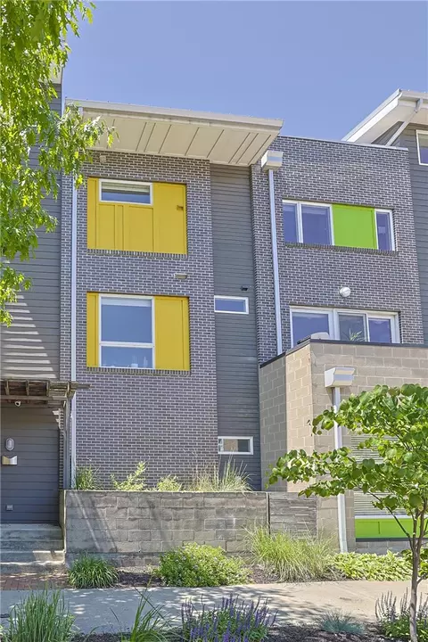 136 Canal Boat Ct, Dayton, OH 45402