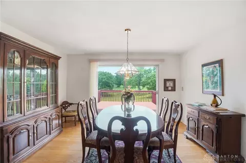 Dining - 3100 E Galbraith Rd, Cincinnati, OH 45236 photo 3 of 3