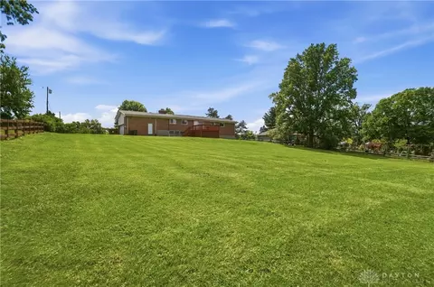 Exterior - 3100 E Galbraith Rd, Cincinnati, OH 45236 photo 7 of 13