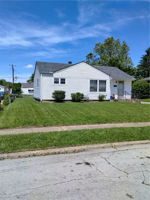 379 Trunk Dr, Riverside, OH 45431