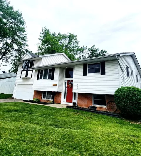 486 Locust Ln, Troy, OH 45373