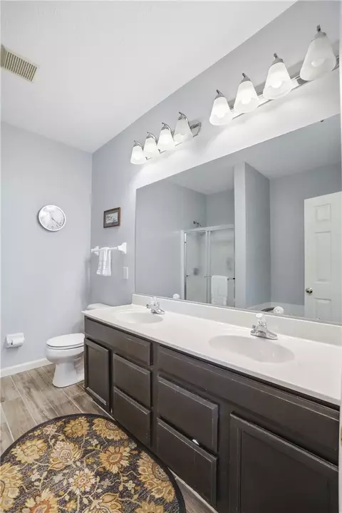 Bath - 60 E Long Meadow Dr, Springboro, OH 45066 photo 2 of 6