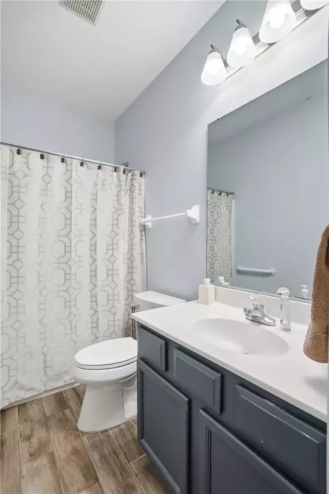 Bath - 60 E Long Meadow Dr, Springboro, OH 45066 photo 6 of 6