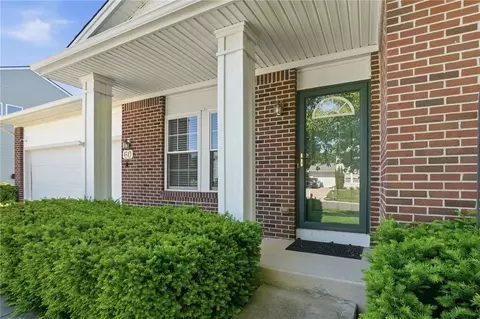Exterior - 60 E Long Meadow Dr, Springboro, OH 45066 photo 4 of 11