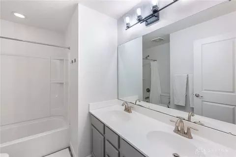 Bath - 9448 Oak Brook Dr, Centerville, OH 45458 photo 3 of 4
