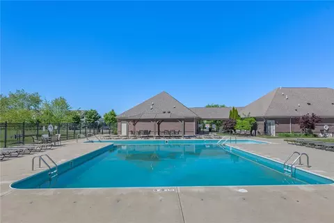 Exterior - 9448 Oak Brook Dr, Centerville, OH 45458 photo 16 of 16