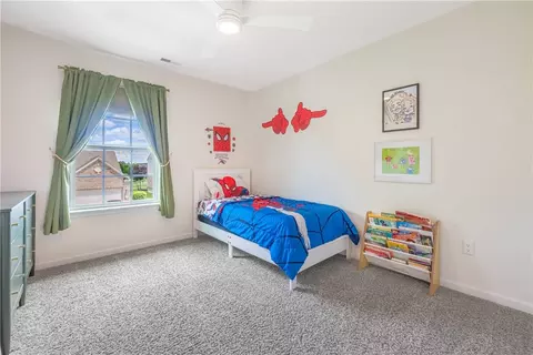 Bedroom - 9448 Oak Brook Dr, Centerville, OH 45458 photo 3 of 9