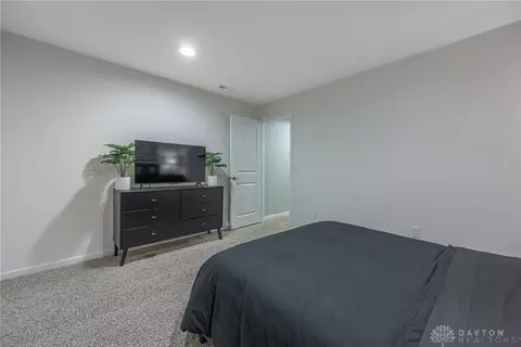 Bedroom - 9448 Oak Brook Dr, Centerville, OH 45458 photo 9 of 9
