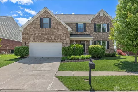 9448 Oak Brook Dr, Centerville, OH 45458