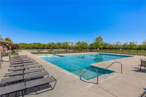 Exterior - 9448 Oak Brook Dr, Centerville, OH 45458 photo 13 of 16