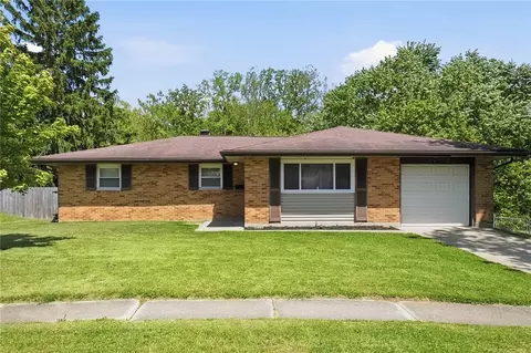 5792 Durand St, Dayton, OH 45414