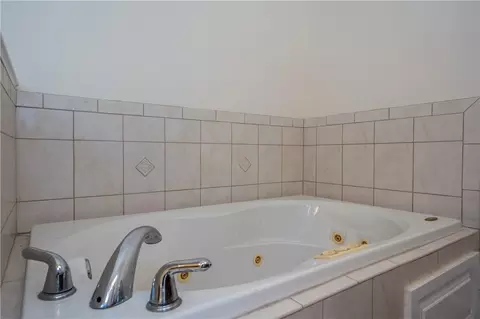 Bath - 4715 Todds Fork Dr, Morrow, OH 45152 photo 3 of 11