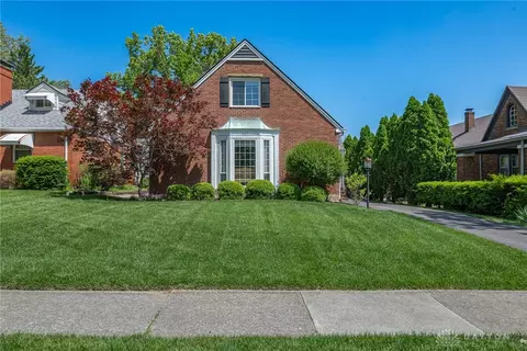 337 Lonsdale Ave, Oakwood, OH 45419