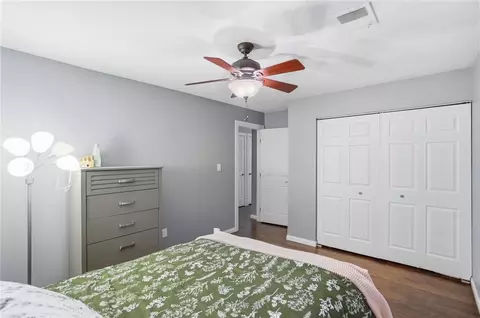 Bedroom - 3808 Pobst Dr, Kettering, OH 45420 photo 4 of 5
