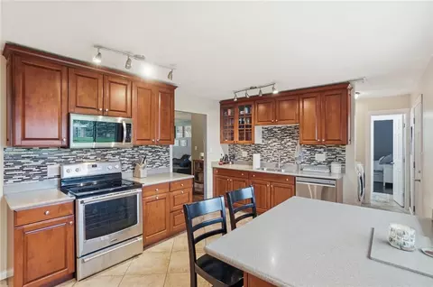 Kitchen - 3808 Pobst Dr, Kettering, OH 45420 photo 2 of 10