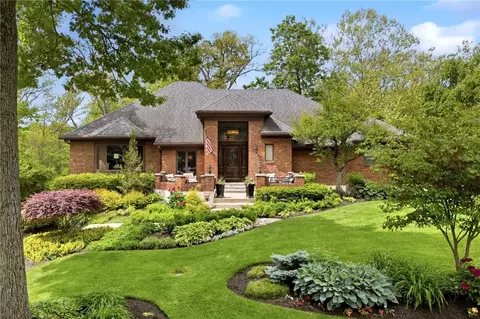 Exterior - 8711 Toftrees Ln, Springboro, OH 45066 photo 3 of 16