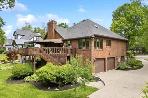 Exterior - 8711 Toftrees Ln, Springboro, OH 45066 photo 9 of 16