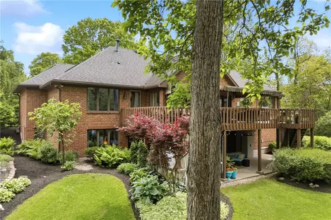 Exterior - 8711 Toftrees Ln, Springboro, OH 45066 photo 10 of 16