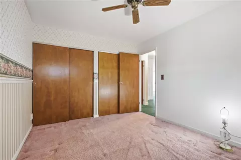 Bedroom - 812 Hollendale Dr, Kettering, OH 45429 photo 4 of 6