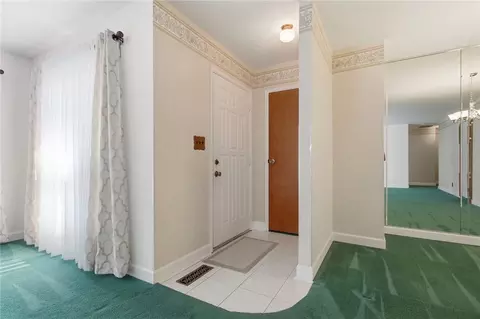 Entry Way - 812 Hollendale Dr, Kettering, OH 45429 photo 1 of 1