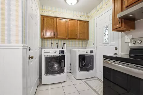 Other - 812 Hollendale Dr, Kettering, OH 45429 photo 2 of 5