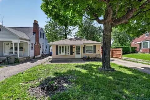 1947 Parkhill Dr, Dayton, OH 45406