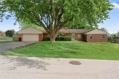 285 Helen Ave, Xenia, OH 45385