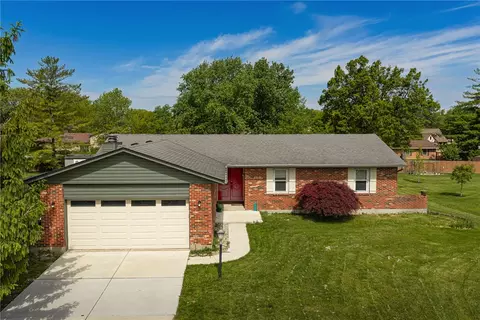 Exterior - 9905 Shawnee Trl, Centerville, OH 45458 photo 11 of 12