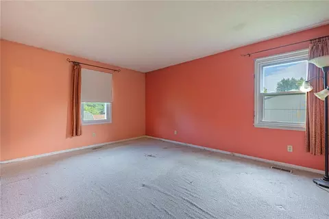 Bedroom - 9905 Shawnee Trl, Centerville, OH 45458 photo 1 of 6