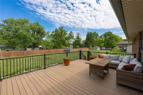 Exterior - 9905 Shawnee Trl, Centerville, OH 45458 photo 2 of 12