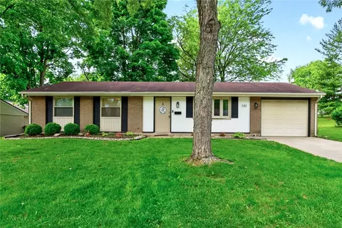 330 Woodlawn Dr, Fairborn, OH 45324