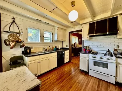 Kitchen - 29 Oakland Ct, Springfield, OH 45505 photo 1 of 7