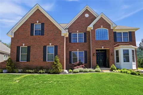 5604 Oak View Dr, Hamilton Township, OH 45039