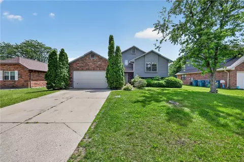 6508 Shull Rd, Dayton, OH 45424