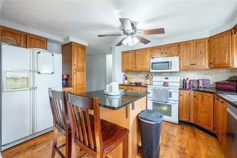 Kitchen - 1012 Wiles Dr, Kettering, OH 45419 photo 1 of 5