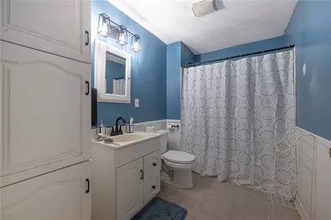 Bath - 1012 Wiles Dr, Kettering, OH 45419 photo 1 of 2