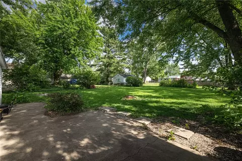 Exterior - 1012 Wiles Dr, Kettering, OH 45419 photo 2 of 7