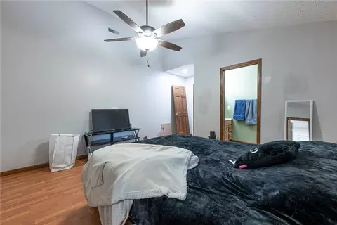 Bedroom - 1012 Wiles Dr, Kettering, OH 45419 photo 2 of 3