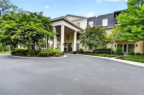 333 Oakwood Ave # 2A, Oakwood, OH 45409