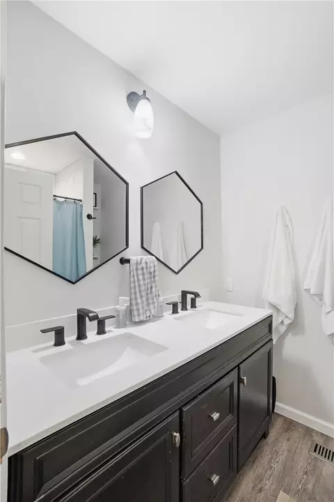 Bath - 5025 Artesia Dr, Kettering, OH 45440 photo 4 of 8