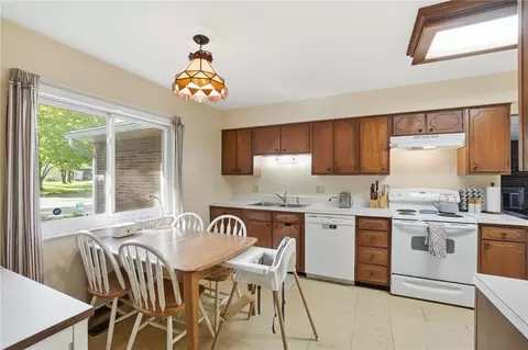 Kitchen - 5025 Artesia Dr, Kettering, OH 45440 photo 1 of 6