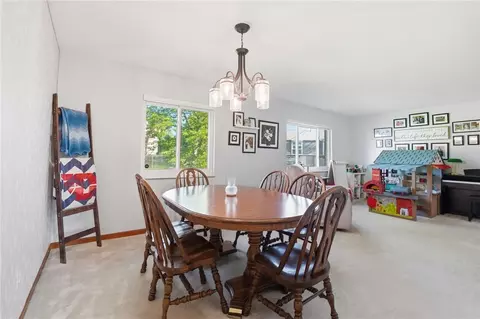 Dining - 5025 Artesia Dr, Kettering, OH 45440 photo 2 of 3